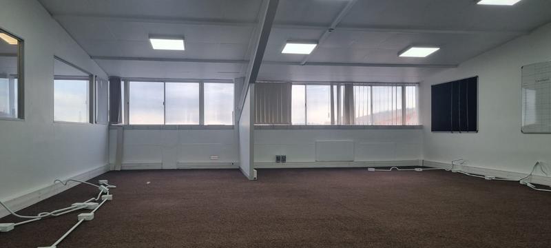 To Let Commercial Property for Rent in Mowbray Western Cape